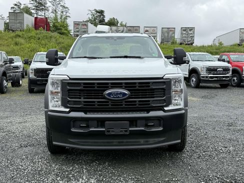New 2025 Ford F550 4x4 SuperCab Super Duty image 6