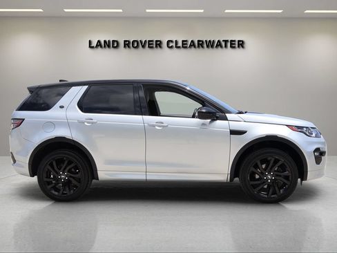 Used 2017 Land Rover Discovery Sport HSE AWD/4WD image 6