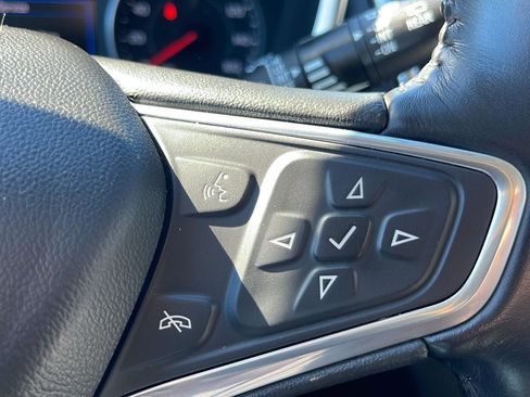 Used 2022 Chevrolet Equinox LT AWD/4WD image 24