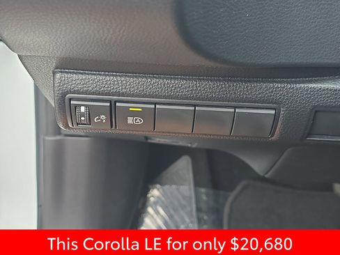 Used 2023 Toyota Corolla LE FWD image 31