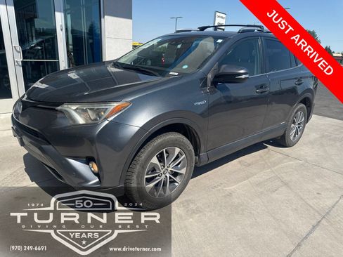 Used 2017 Toyota RAV4 XLE w/ Convenience Package AWD/4WD image 2