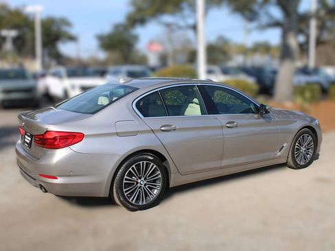 Used 2019 BMW 530i image 6