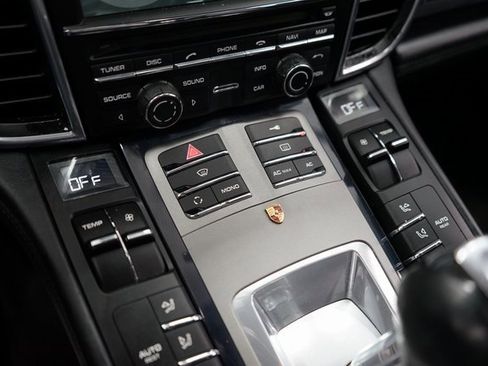 Used 2010 Porsche Panamera S image 39