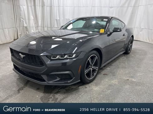 Used 2024 Ford Mustang Coupe image 7