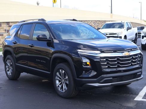 New 2026 Chevrolet Equinox LT w/ Convenience Package II FWD image 10