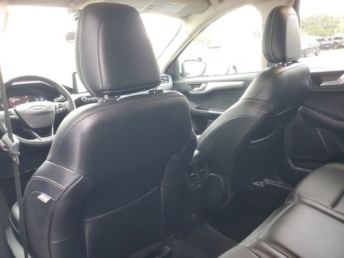 Used 2020 Ford Escape SEL image 11