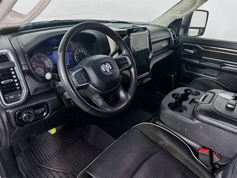 Used 2024 RAM 3500 Laramie image 30