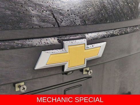 Used 2018 Chevrolet Trax LT w/ LT Convenience Package image 12