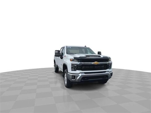 Used 2024 Chevrolet Silverado 3500 LT w/ Convenience Package image 3