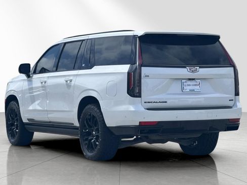 Used 2023 Cadillac Escalade ESV Sport Platinum AWD/4WD image 6