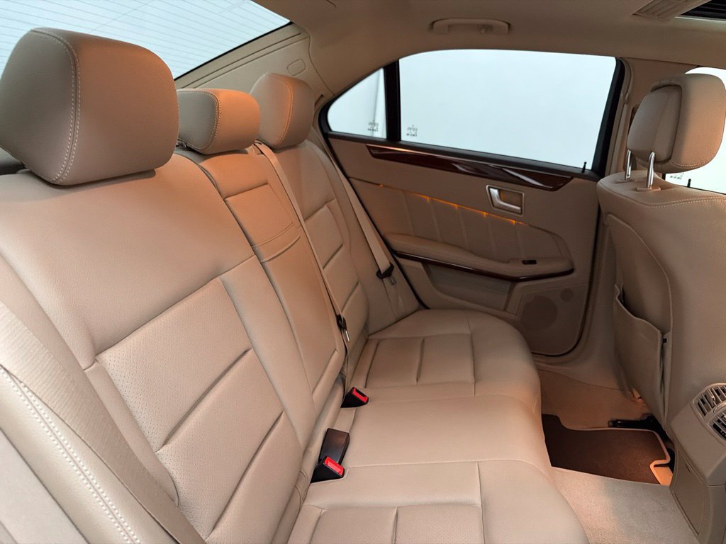Used 2013 Mercedes-Benz E 350 Sedan image 29