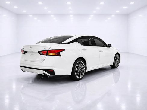 Used 2023 Nissan Altima 2.5 SL AWD/4WD image 5