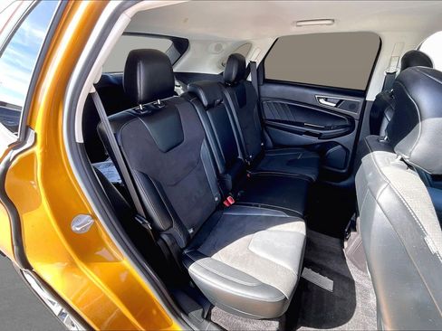 Used 2015 Ford Edge Sport image 24