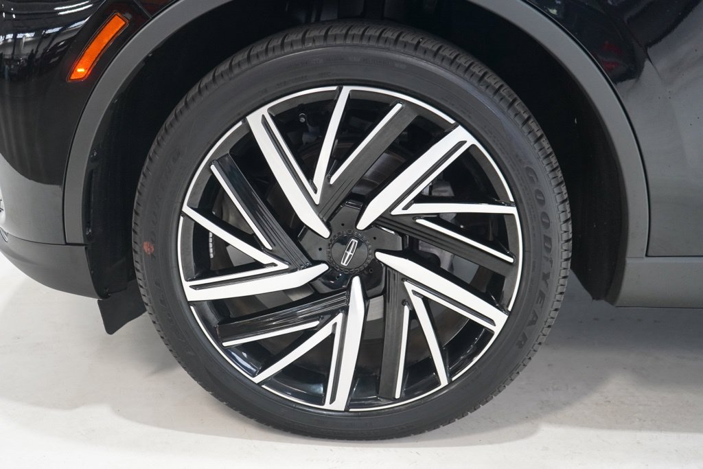 Used 2026 Lincoln Aviator Reserve AWD/4WD image 10