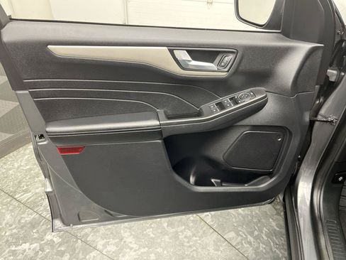 Used 2022 Ford Escape SEL AWD/4WD image 7