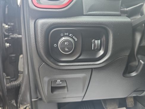 Used 2024 RAM 1500 Rebel AWD/4WD image 18