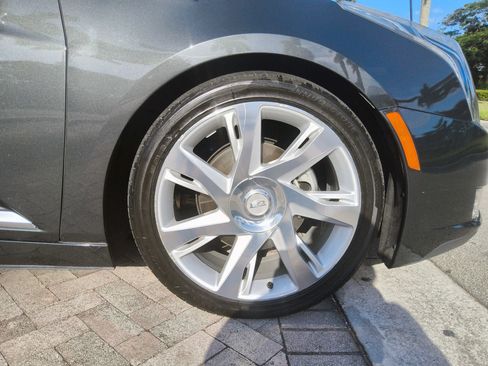 Used 2016 Cadillac ELR FWD image 40