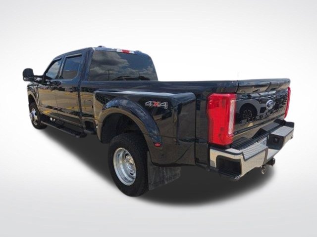 Used 2023 Ford F350 XLT AWD/4WD image 7