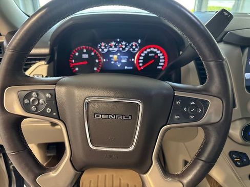 Used 2016 GMC Yukon XL Denali w/ Open Road Package AWD/4WD image 8