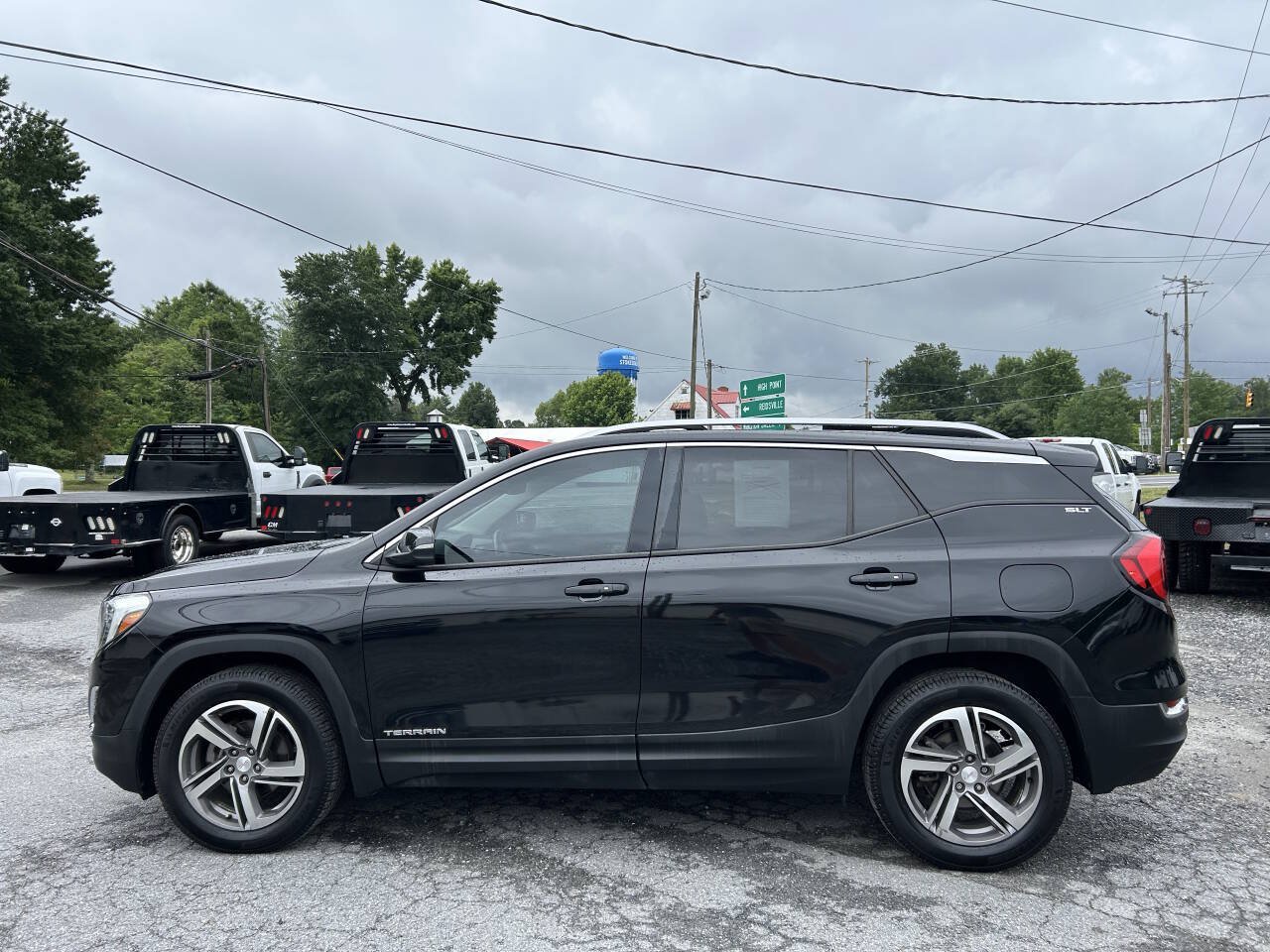 Used 2018 GMC Terrain SLT w/ Infotainment Package II AWD/4WD image 9