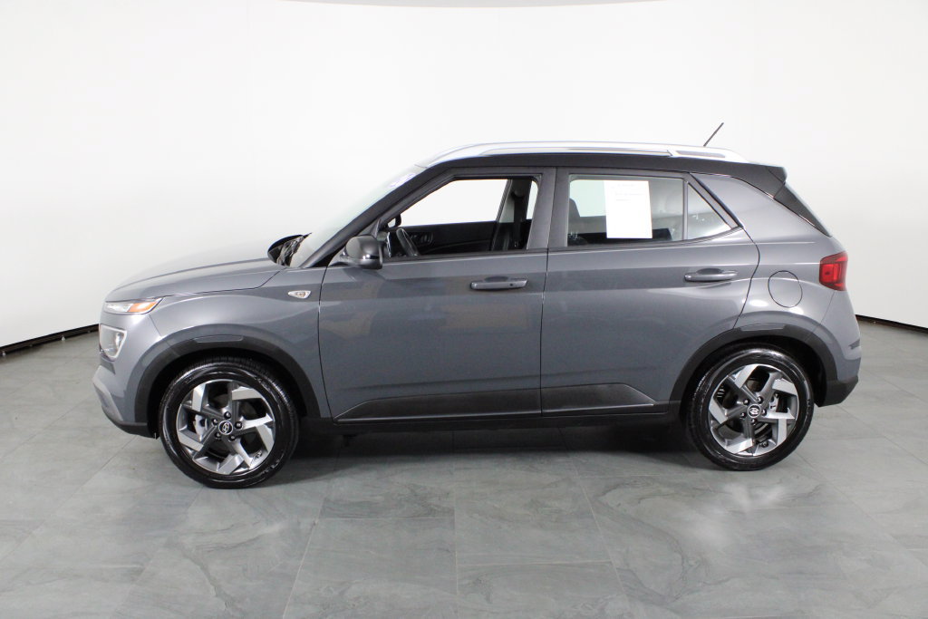 Certified 2026 Hyundai Venue SEL FWD image 14