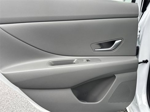 New 2026 Hyundai Elantra Blue image 21