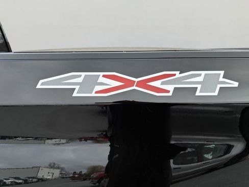 Used 2023 Chevrolet Silverado 1500 LT AWD/4WD image 29