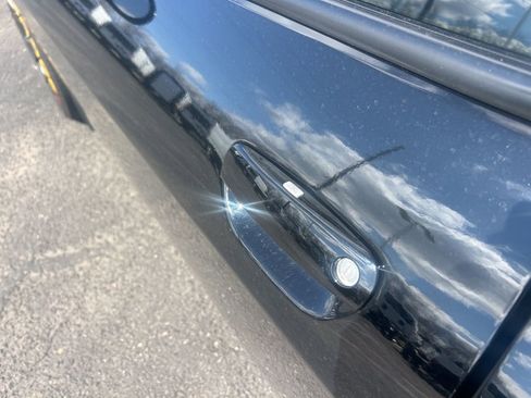 Used 2015 Dodge Challenger R/T Plus image 8