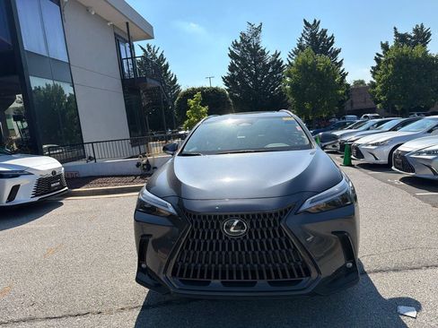 Used 2023 Lexus NX 250 FWD image 4