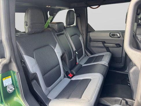 Used 2024 Ford Bronco Black Diamond AWD/4WD image 18
