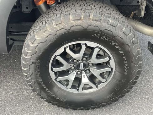 Used 2023 Ford F150 Raptor image 9