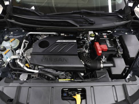 Used 2023 Nissan Rogue SV w/ SV Premium B Package image 32