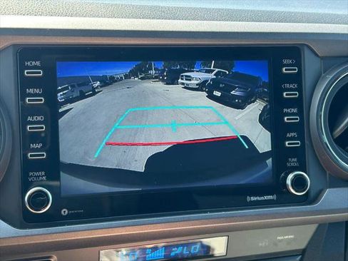 Certified 2023 Toyota Tacoma TRD Off-Road image 33