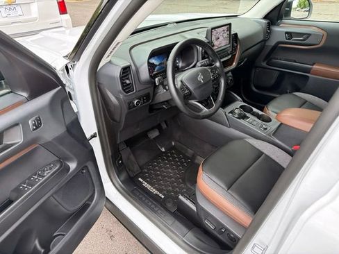 Certified 2024 Ford Bronco Sport Outer Banks w/ Tech Package AWD/4WD image 34