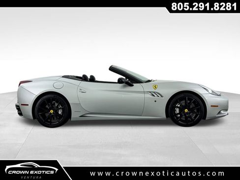 Used 2012 Ferrari California image 16