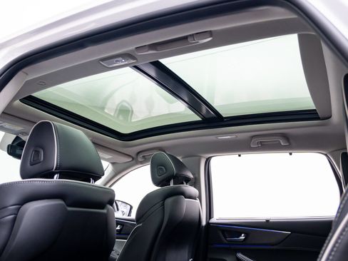 Used 2023 Acura MDX SH-AWD w/ Advance Package image 18