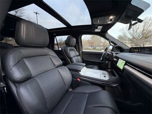 New 2025 Lincoln Navigator Reserve w/ Jet Appearance Package image 27