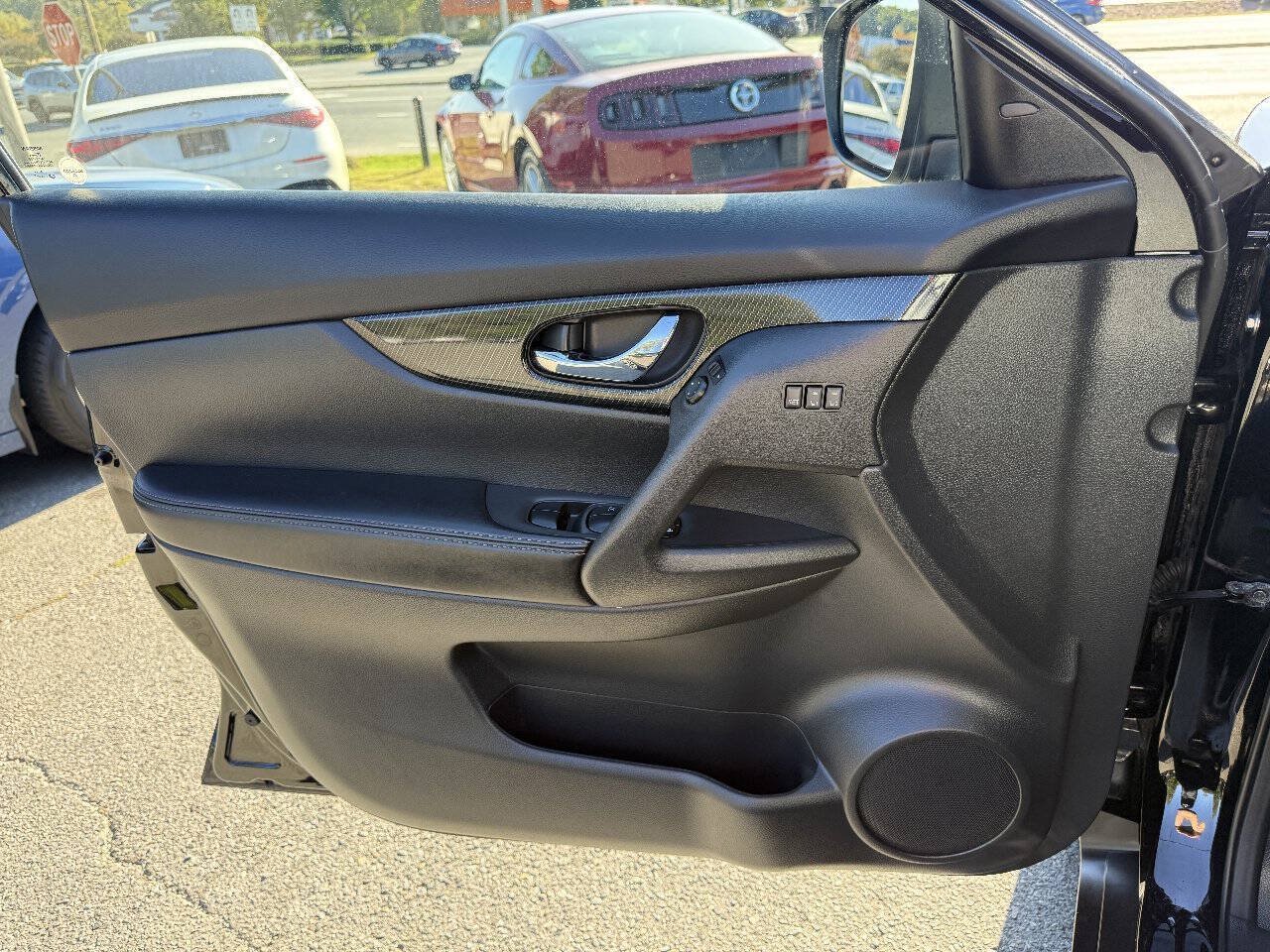 Used 2019 Nissan Rogue SL AWD/4WD image 24