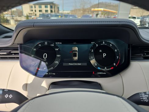 Certified 2024 Land Rover Range Rover Long Wheelbase Autobiography image 32