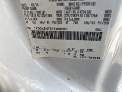 Used 2015 Ford F550 4x4 SuperCab Super Duty image 26