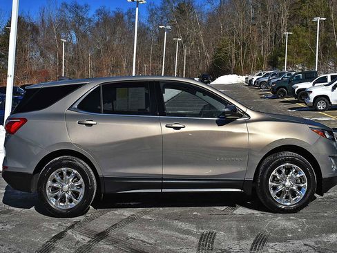 Used 2019 Chevrolet Equinox LT image 6
