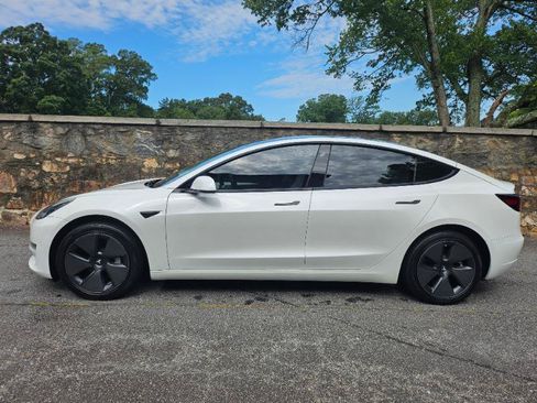 Used 2023 Tesla Model 3 Standard Range RWD image 7