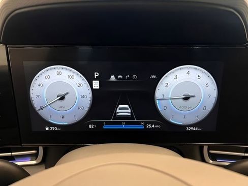 Used 2025 Hyundai Elantra SEL FWD image 21