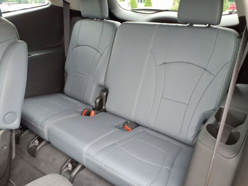 Used 2019 Buick Enclave Premium AWD/4WD image 7