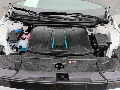 Used 2023 Hyundai Ioniq 5 SE image 30