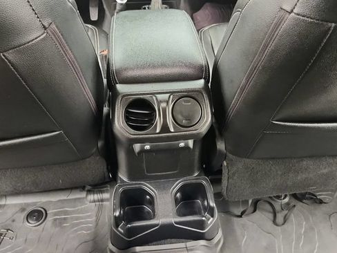 Used 2021 Jeep Wrangler Unlimited Sport AWD/4WD image 40