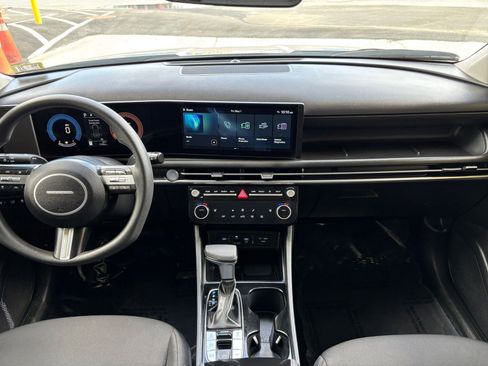 Used 2025 Hyundai Tucson SEL AWD/4WD image 32