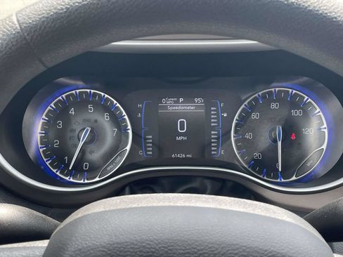 Certified 2018 Chrysler Pacifica Touring Plus FWD image 31