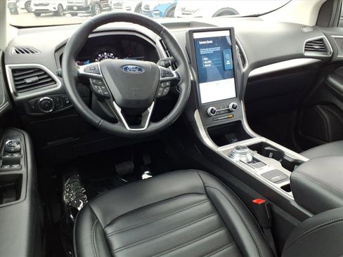 Used 2024 Ford Edge SEL w/ Convenience Package image 11