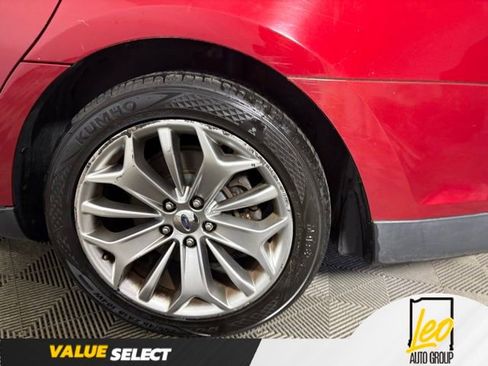 Used 2013 Ford Taurus Limited FWD image 20